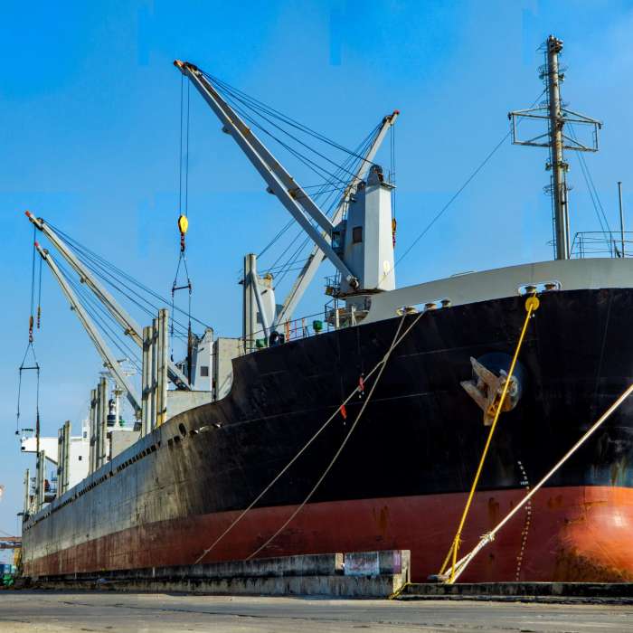 container-ship-at-terminal-port-4HQY5U6